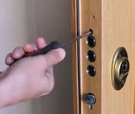 cerrudur en puerta